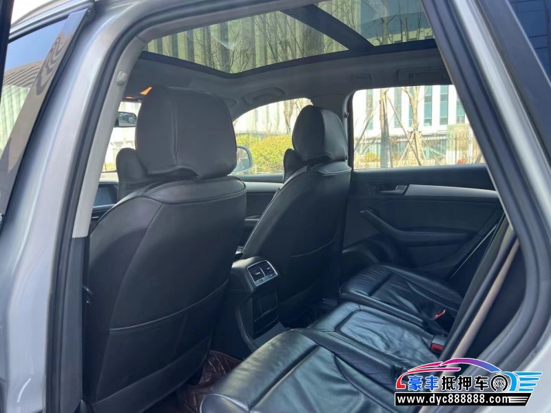 14年奥迪Q5轿车抵押车出售