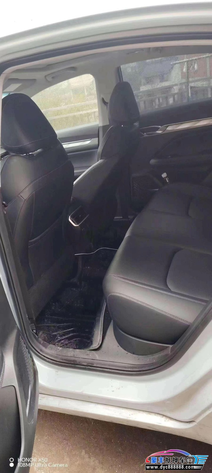 23年吉利雷神轿车抵押车出售