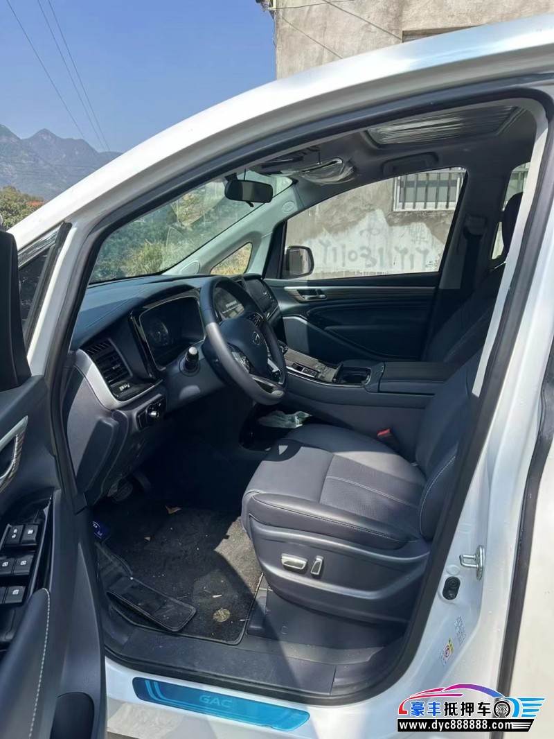 23年传祺M8轿车抵押车出售