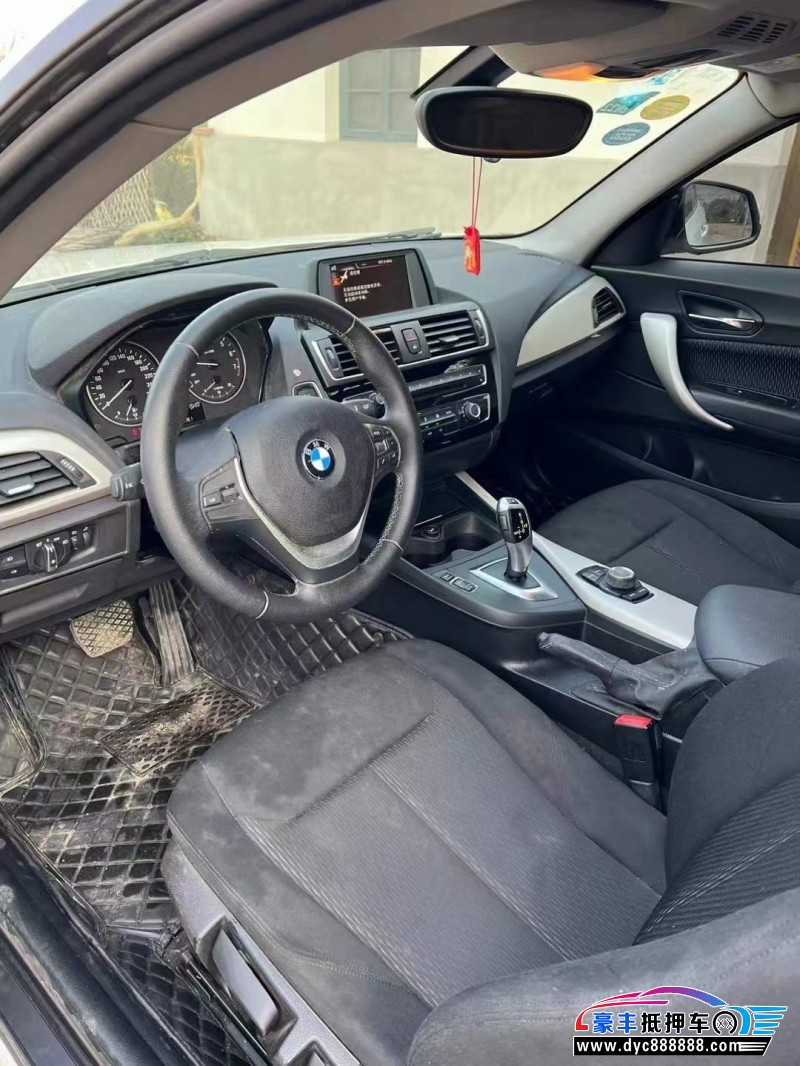 16年宝马2系轿车抵押车出售