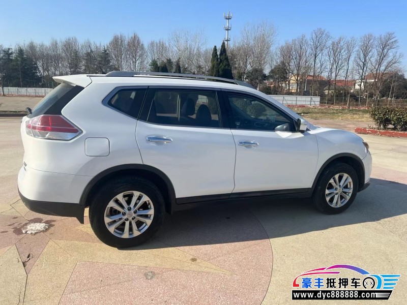 15年日产奇骏SUV抵押车出售