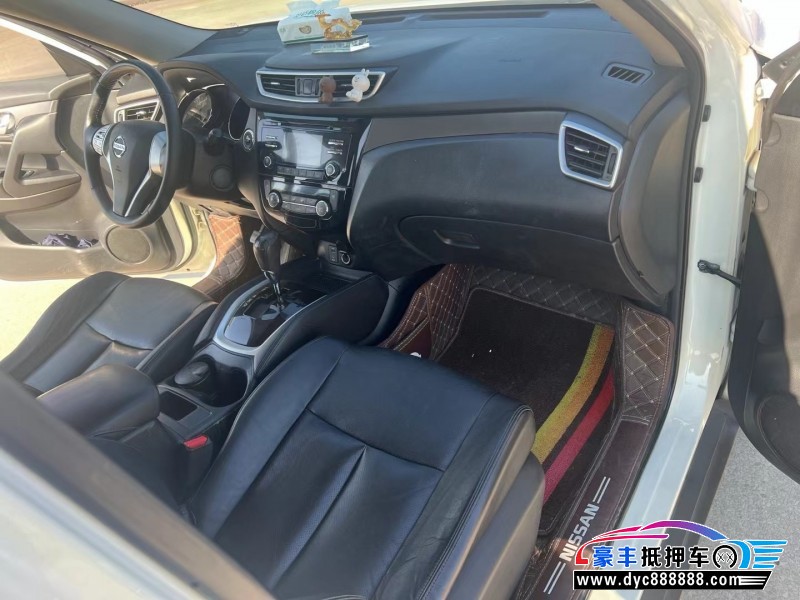 15年日产奇骏SUV抵押车出售