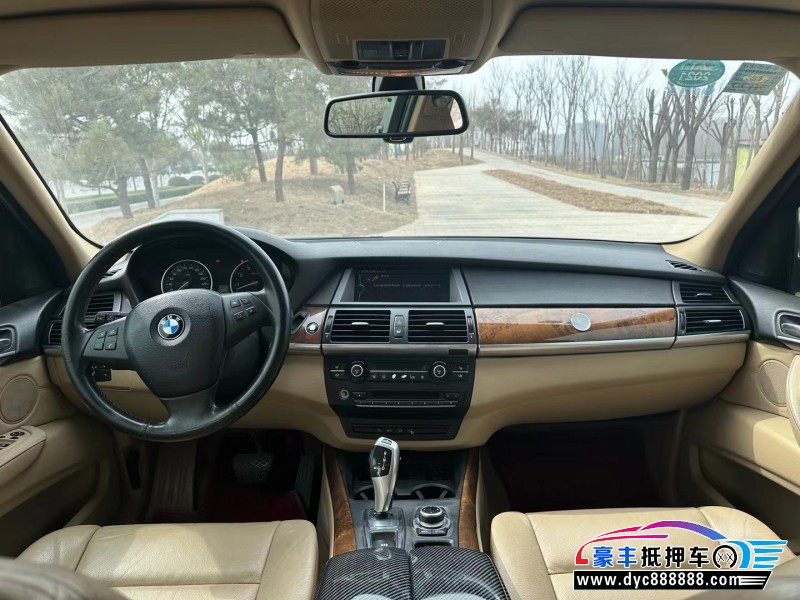 10年宝马X5SUV抵押车出售