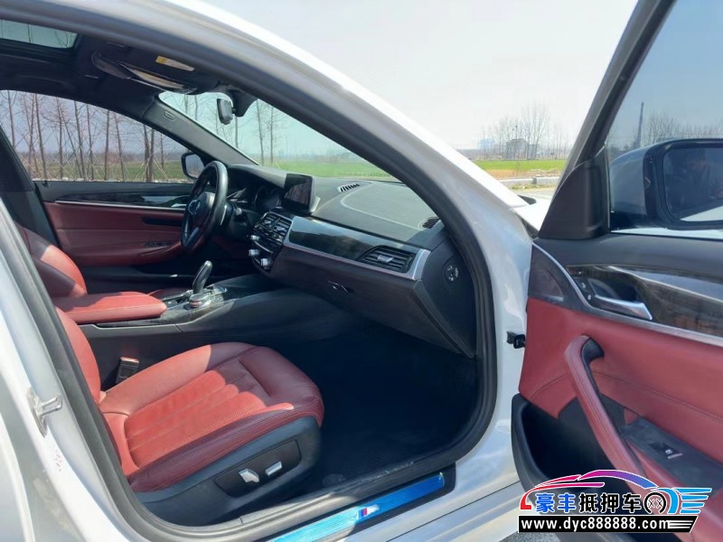 18年宝马5系轿车抵押车出售