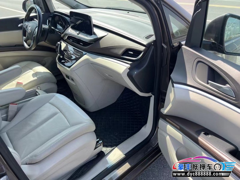 20年别克GL8轿车抵押车出售