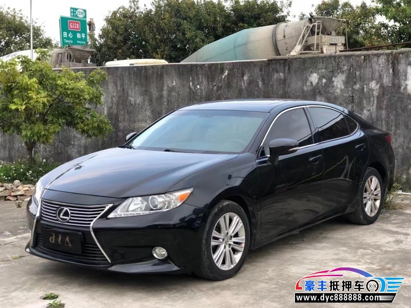 14年雷克萨斯ES轿车抵押车出售