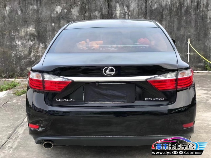 14年雷克萨斯ES轿车抵押车出售