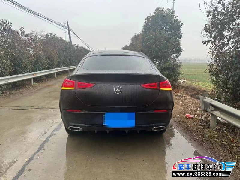 21年奔驰GLE轿车抵押车出售