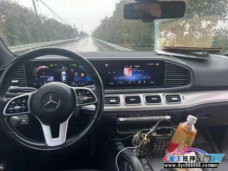 21年奔驰GLE轿车抵押车出售