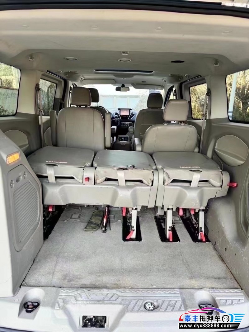 16年福特途睿欧轿车抵押车出售