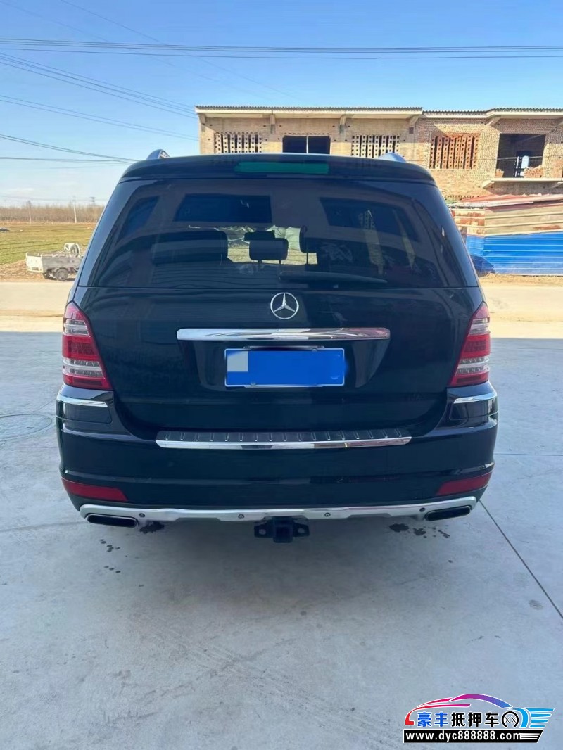 12年奔驰GL轿车抵押车出售