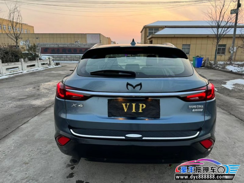 16年马自达CX-4轿车抵押车出售
