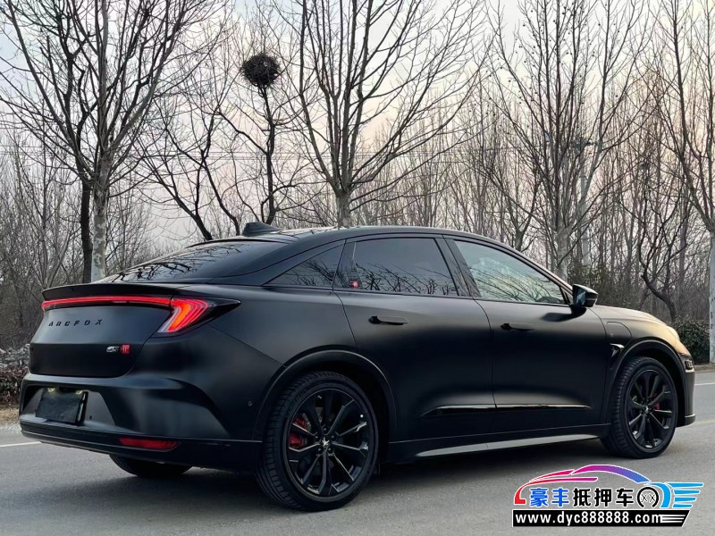 23年极狐阿尔法S轿车抵押车出售