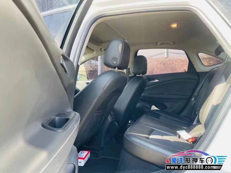 19年别克威朗轿车抵押车出售