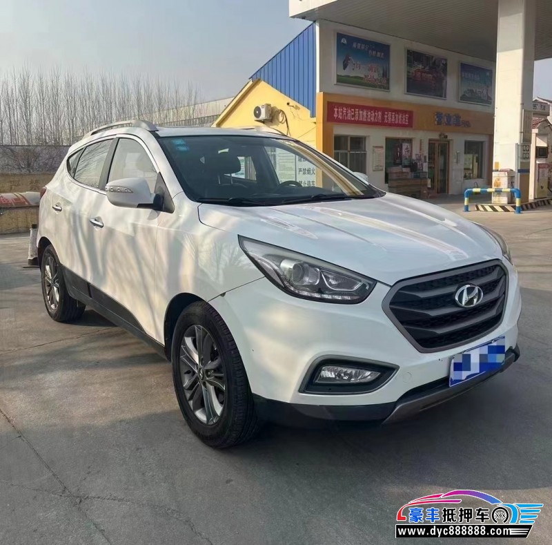 14年现代ix35轿车抵押车出售