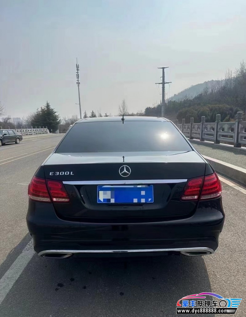 14年奔驰E轿车抵押车出售