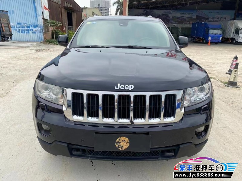 12年Jeep大切诺基轿车抵押车出售