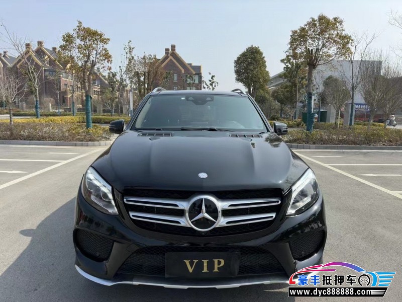 17年奔驰GLE轿车抵押车出售