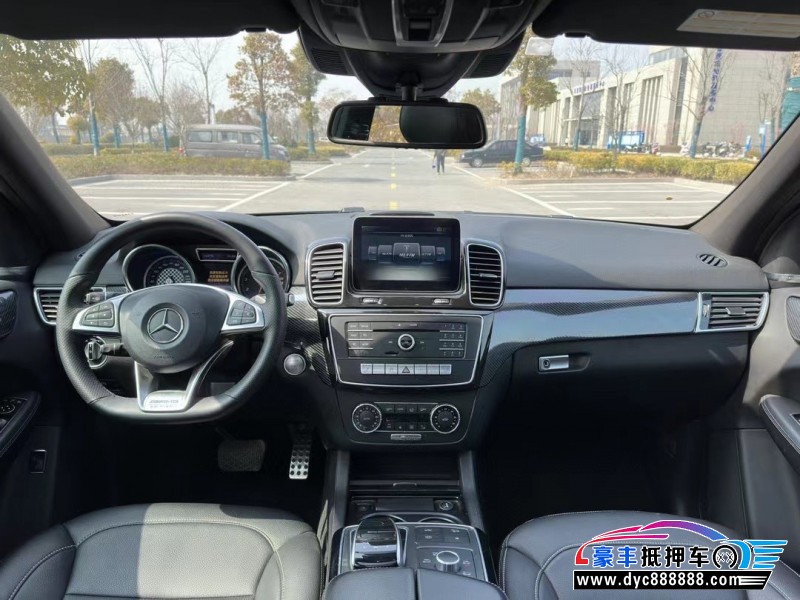 17年奔驰GLE轿车抵押车出售