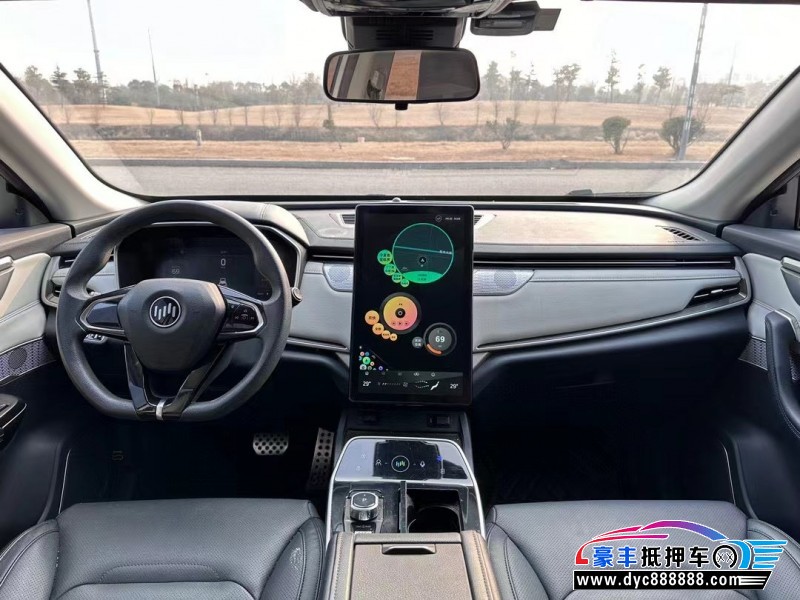 21年威马汽车ex5轿车抵押车出售