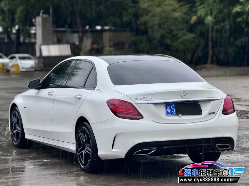 21年奔驰C轿车抵押车出售