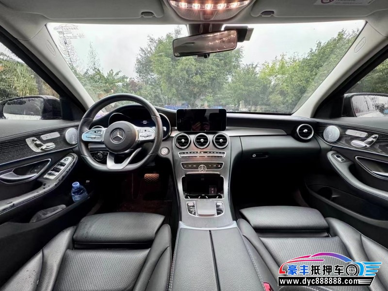 21年奔驰C轿车抵押车出售