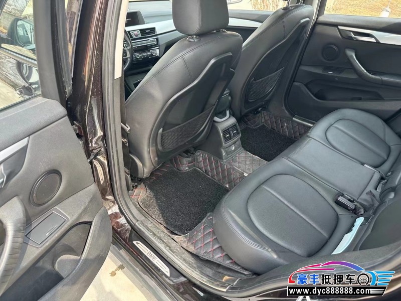 17年宝马X1轿车抵押车出售