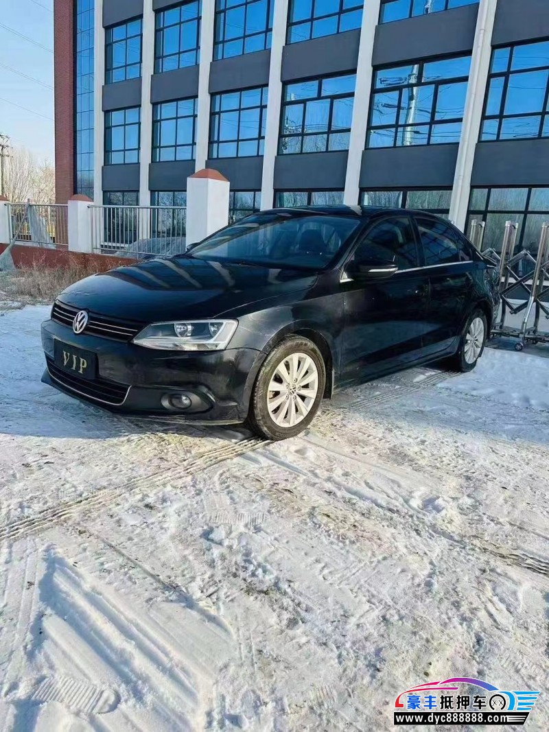 14年大众速腾轿车抵押车出售