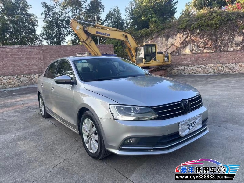 16年大众速腾轿车抵押车出售