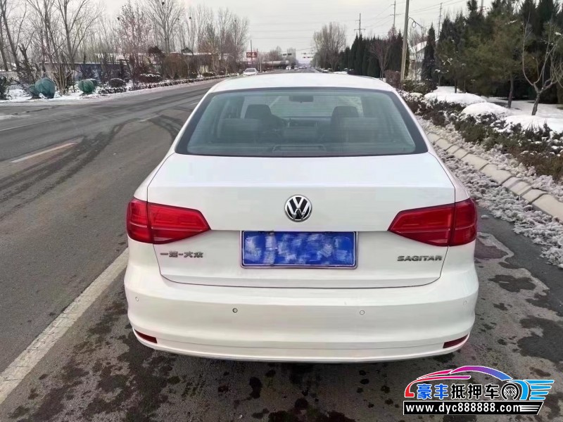 16年大众速腾轿车抵押车出售