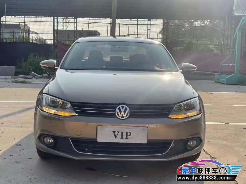 14年大众速腾轿车抵押车出售