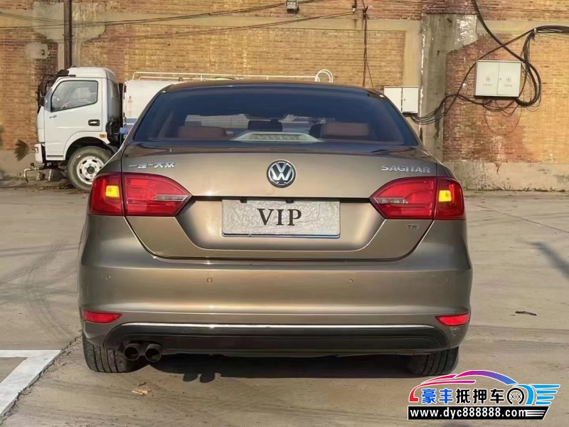 14年大众速腾轿车抵押车出售