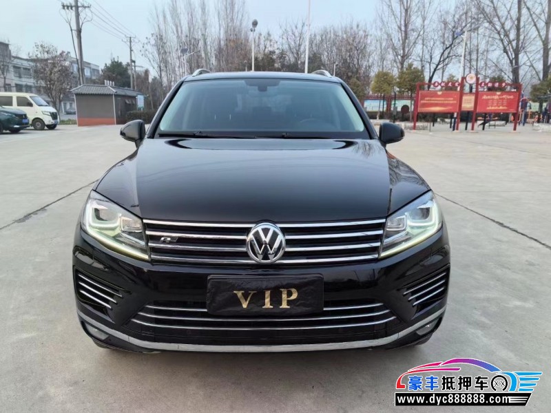 19年大众途锐轿车抵押车出售