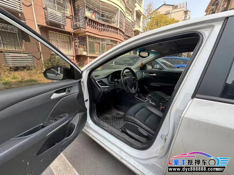 20年雪佛兰科鲁泽轿车抵押车出售