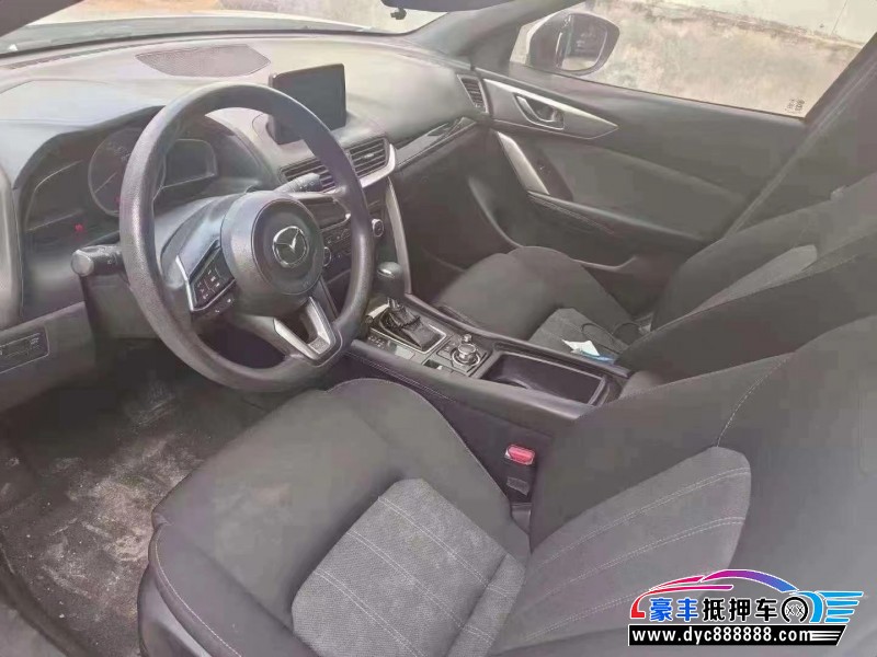 17年马自达CX-4轿车抵押车出售