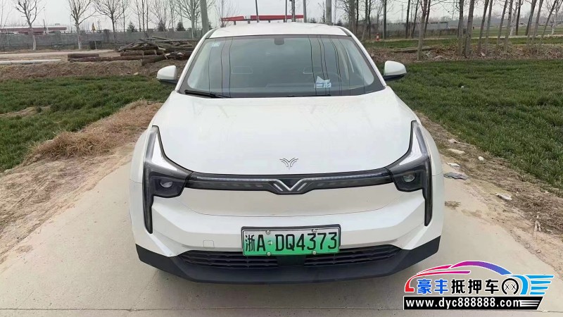 22年哪吒U轿车抵押车出售