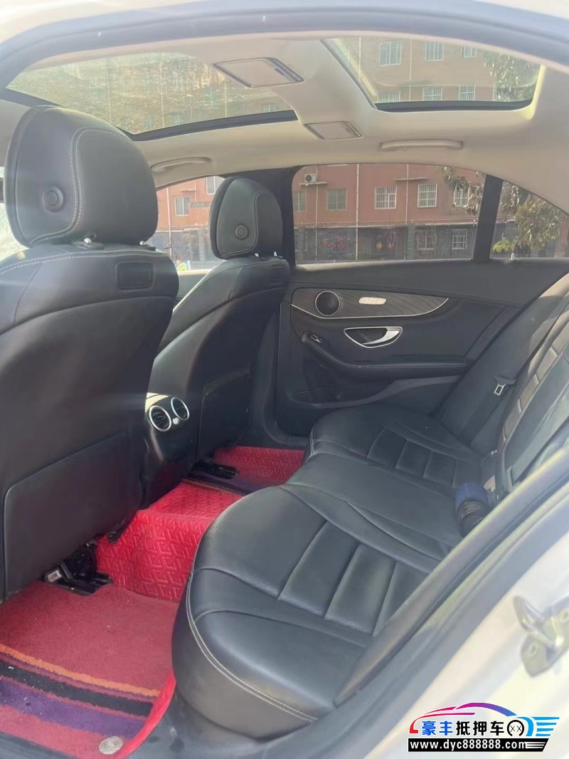 18年奔驰C轿车抵押车出售