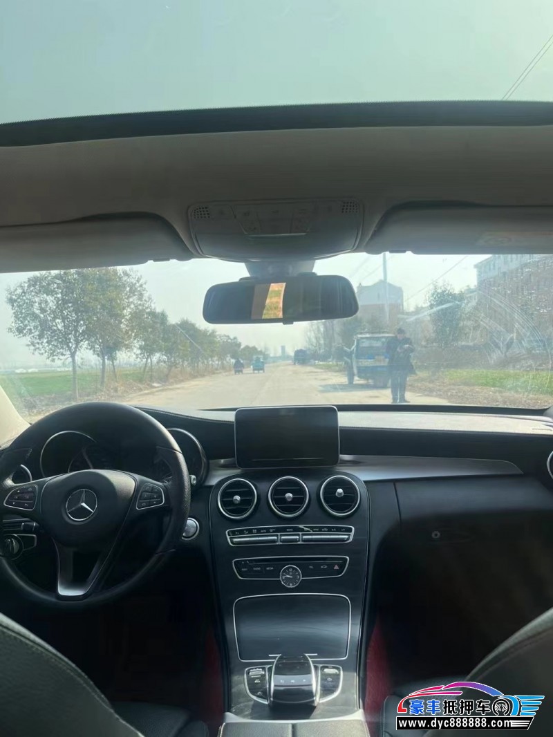 18年奔驰C轿车抵押车出售