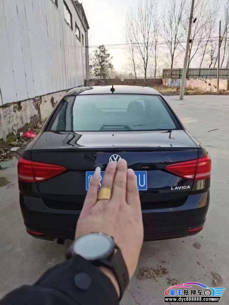 18年大众朗逸轿车抵押车出售