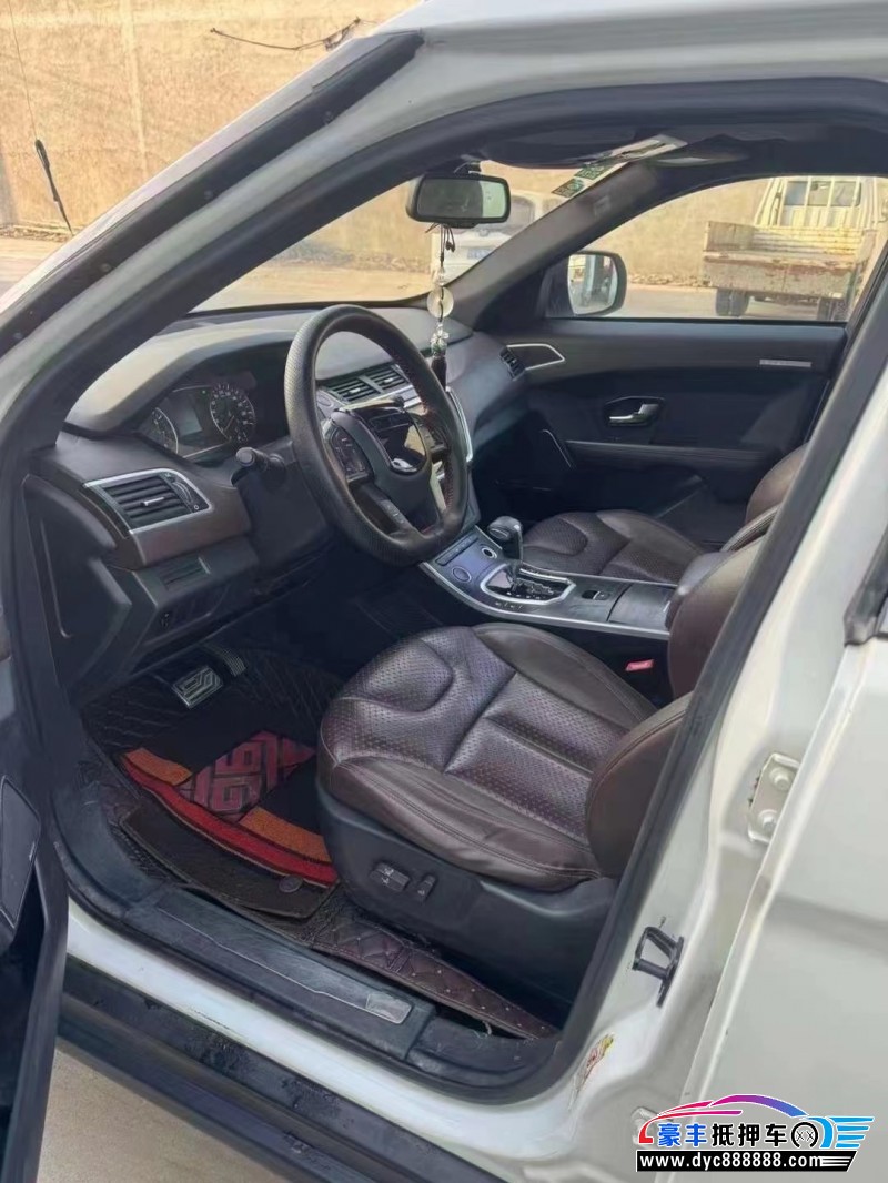 16年陆风X7轿车抵押车出售