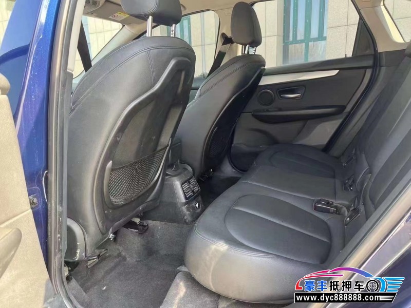 18年宝马2系轿车抵押车出售