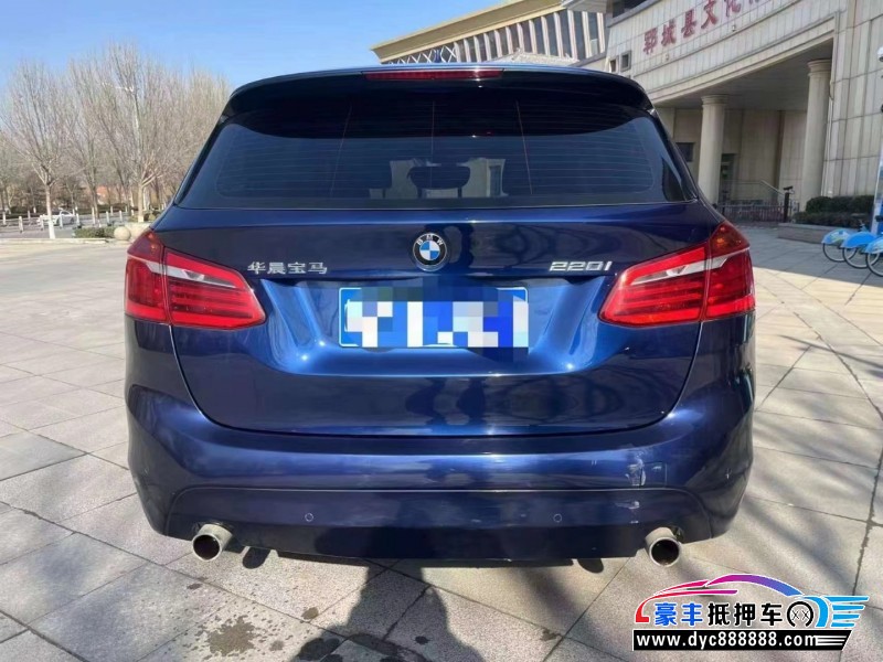 18年宝马2系轿车抵押车出售