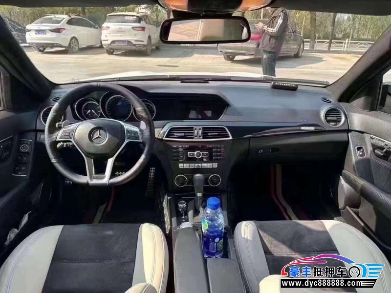 15年奔驰C轿车抵押车出售