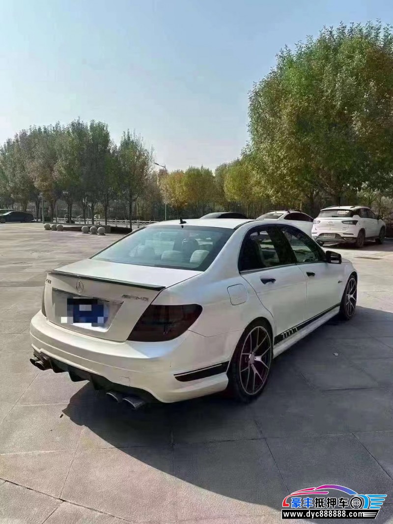 15年奔驰C轿车抵押车出售