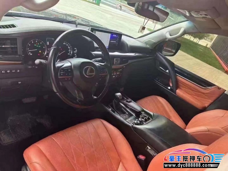 17年雷克萨斯LX轿车抵押车出售