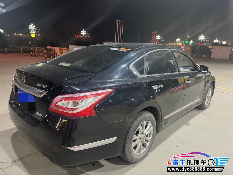 15年日产天籁轿车抵押车出售