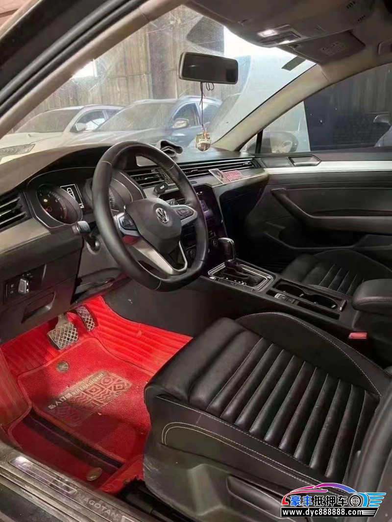 20年大众迈腾轿车抵押车出售