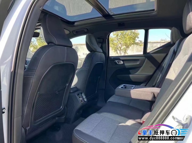 23年沃尔沃XC40轿车抵押车出售