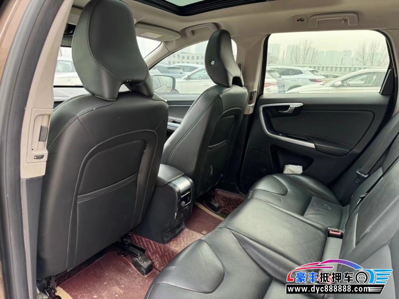 15年沃尔沃XC60轿车抵押车出售