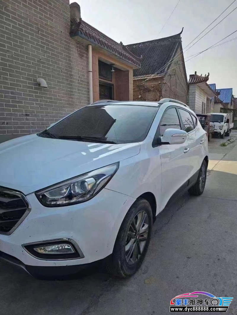 18年现代ix35轿车抵押车出售